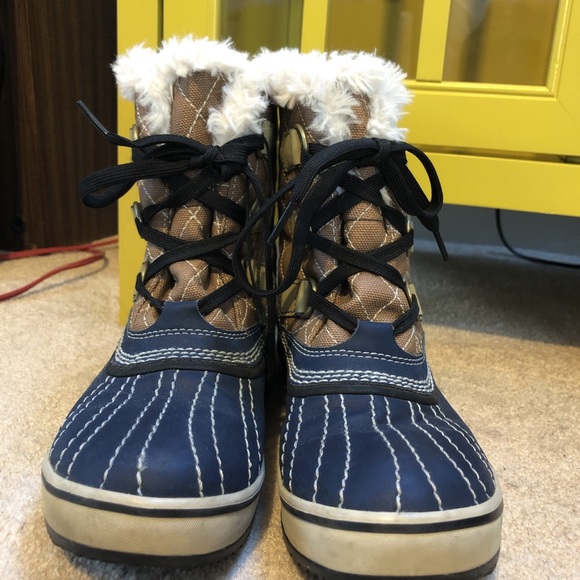 Sorel Boots - Picture 2 of 2